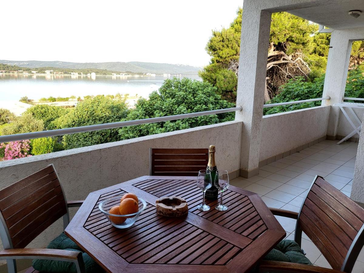 Sea&Sun Apartment Turanj Exterior photo